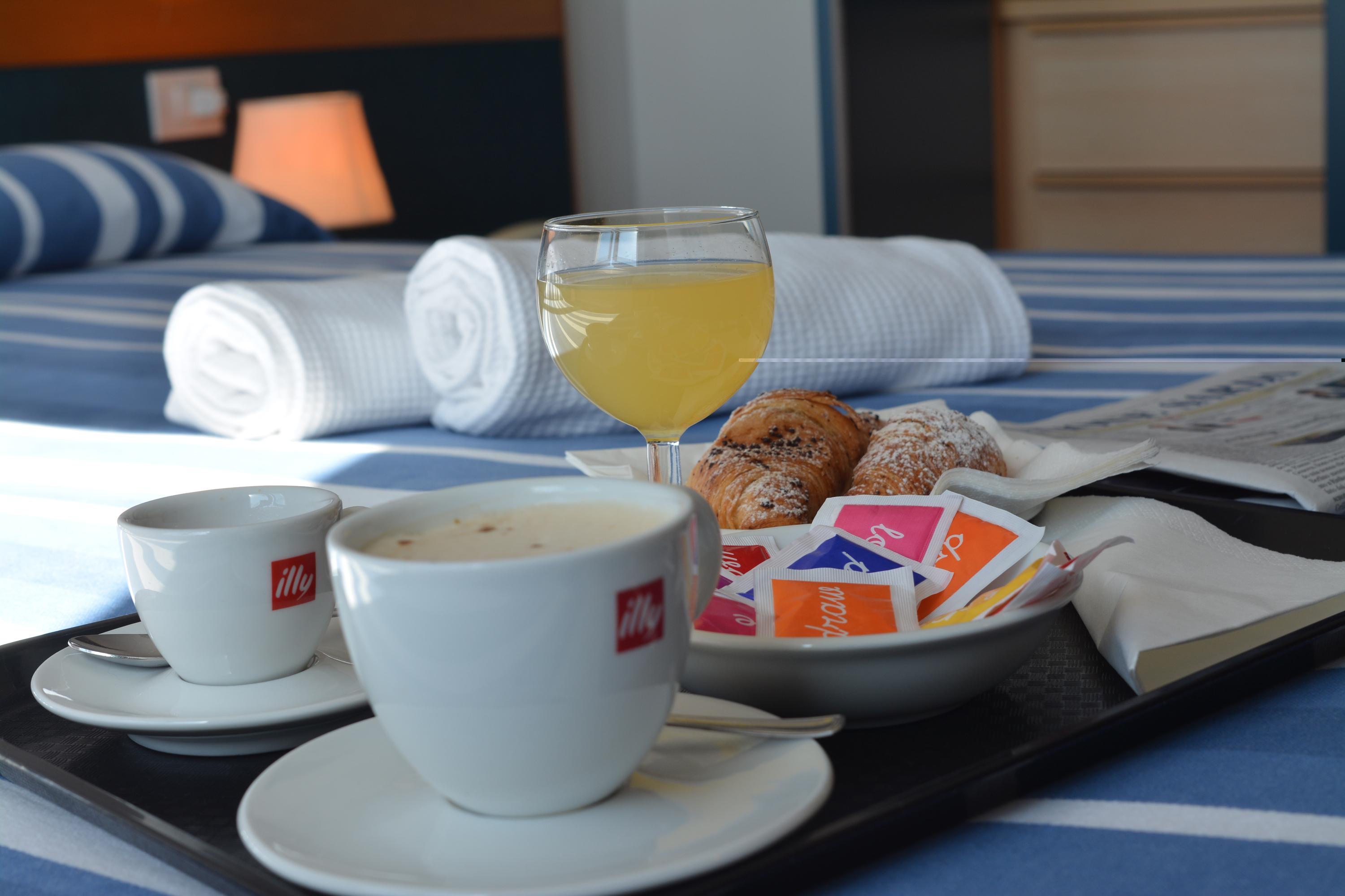 Mistral Hotel 3*